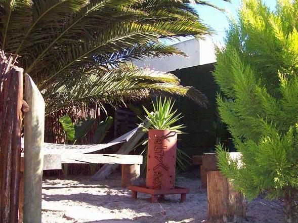 Saltycrax Backpackers And Surf Hostel By Curiocity Bloubergstrand Zewnętrze zdjęcie