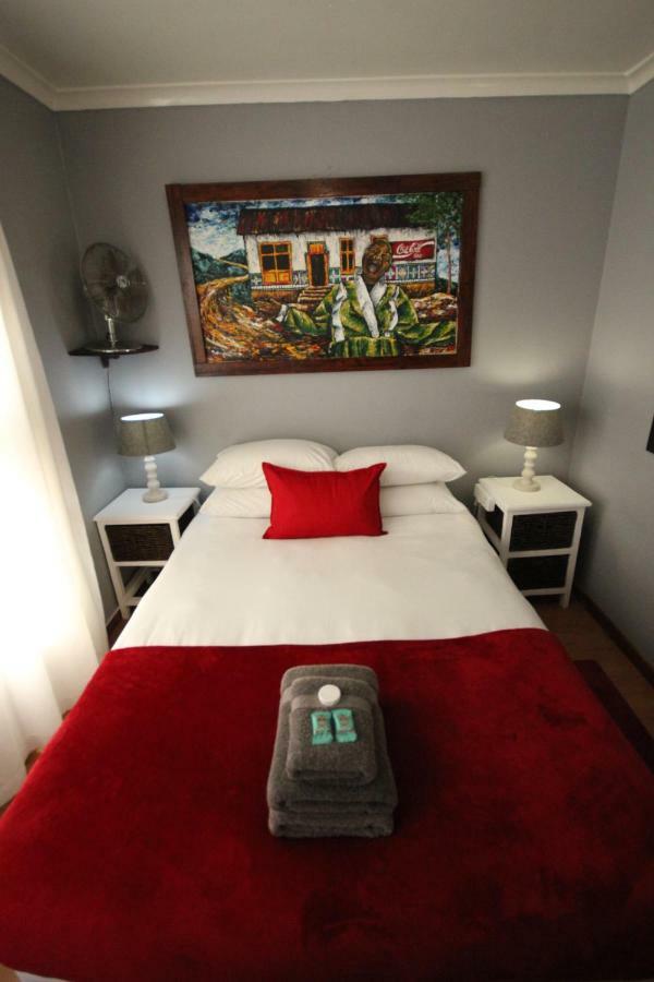 Saltycrax Backpackers And Surf Hostel By Curiocity Bloubergstrand Zewnętrze zdjęcie