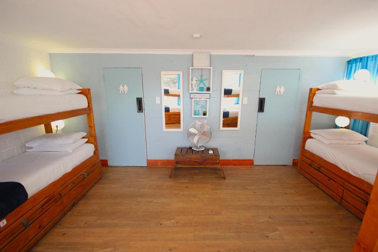 Saltycrax Backpackers And Surf Hostel By Curiocity Bloubergstrand Zewnętrze zdjęcie