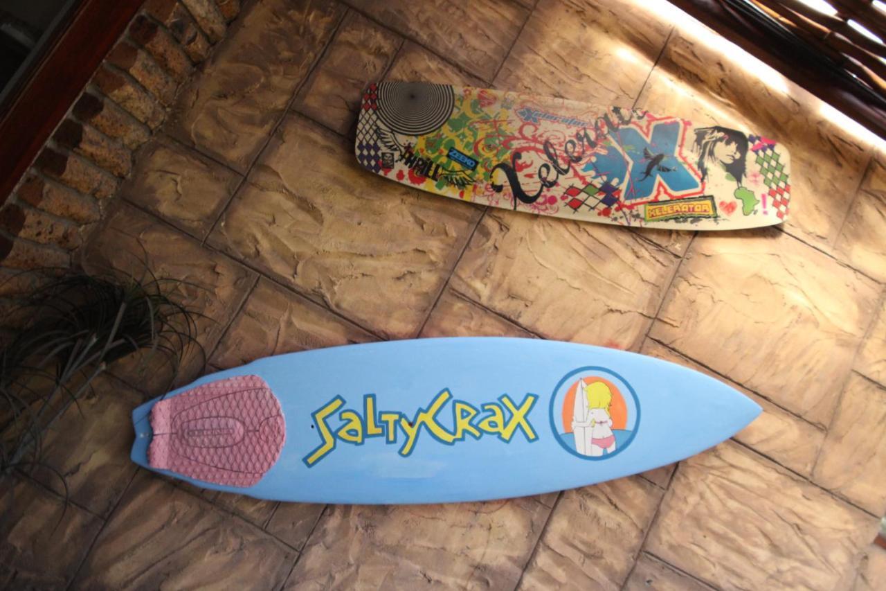 Saltycrax Backpackers And Surf Hostel By Curiocity Bloubergstrand Zewnętrze zdjęcie